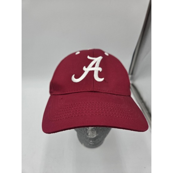Captivating Headgear Other - Alabama Crimson Tide Hat Captivating Headgear Mens‎ Red Adjustable Baseball Cap